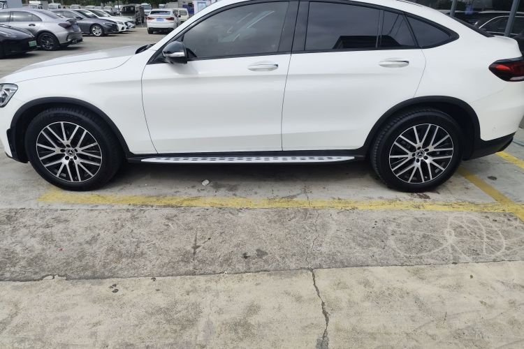 奔驰GLC轿跑 2020款 GLC 300 4MATIC 轿跑SUV车身外观6003