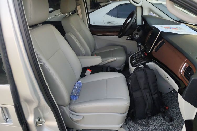 江淮瑞风 瑞风L5 2022款 2.0T 自动商务版局部细节41