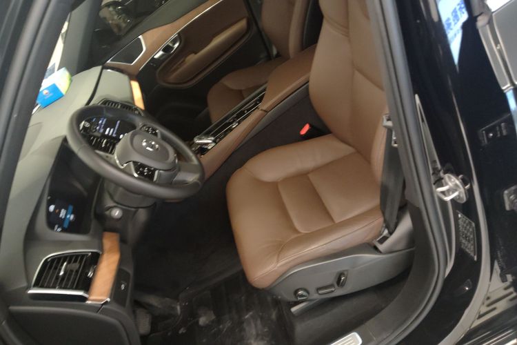 沃尔沃XC90 2023款 B6 智逸豪华版 7座局部细节19