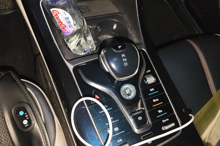 比亚迪 秦PLUS 2021款 EV 500KM 尊贵型中控内饰18