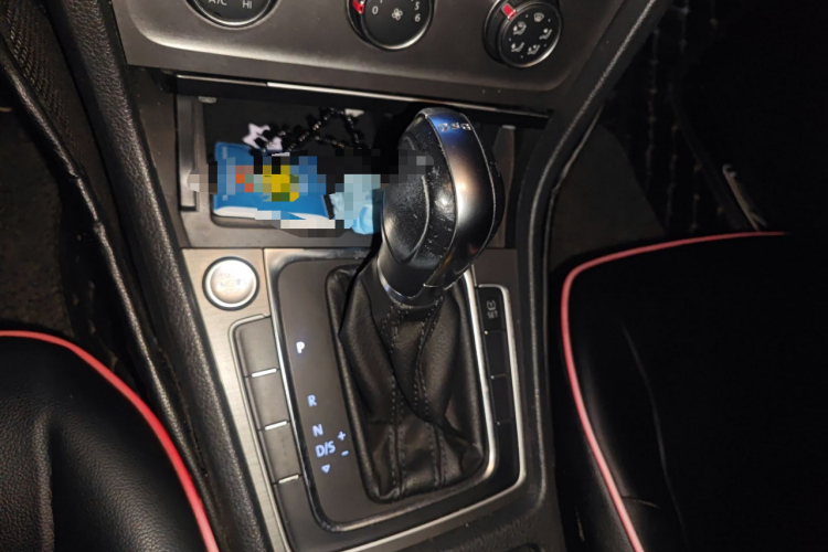 大众 高尔夫 2014款 1.4TSI 自动豪华型中控内饰18