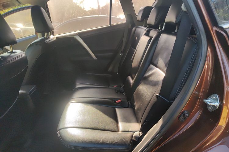 丰田 RAV4荣放 2015款 2.0L CVT两驱风尚版中控内饰21