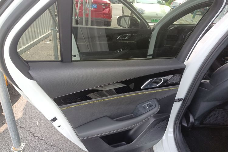 领克03 2023款 2.0TD DCT劲Pro中控内饰7008