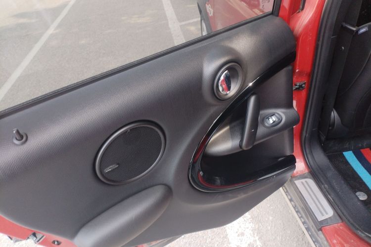 MINI Countryman 2016款 1.6T COOPER ALL4 Excitement装备控中控内饰7008