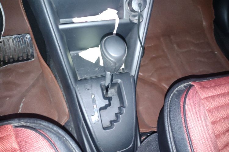 丰田 YARiS L 致炫 2016款 改款 1.5E CVT魅动版中控内饰18