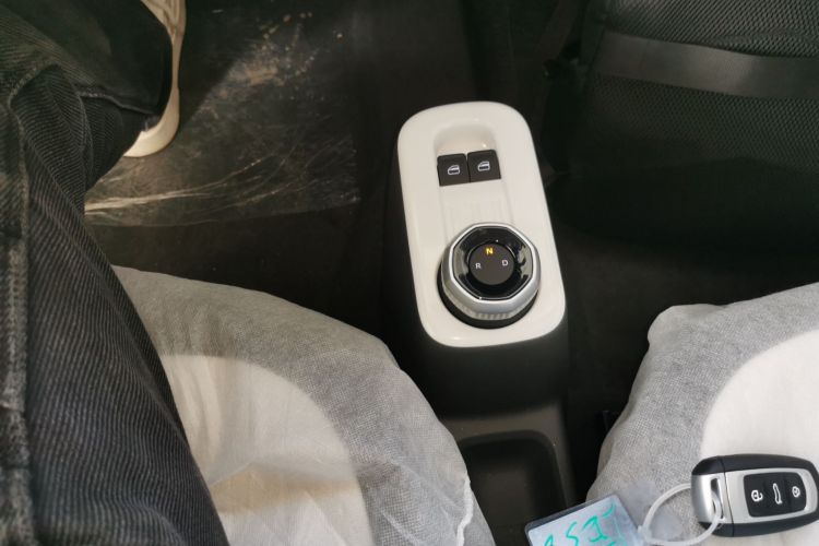 吉利银河 熊猫 2025款 210km 元气熊中控内饰18