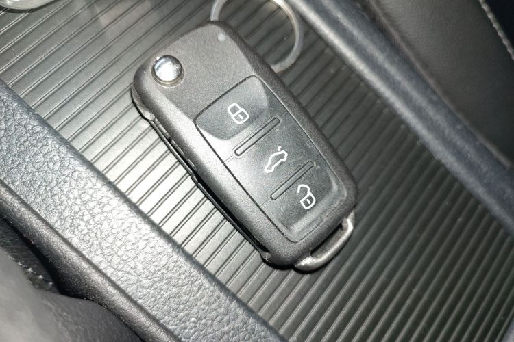 大众 速腾 2018款 1.6L 自动舒适型中控内饰11