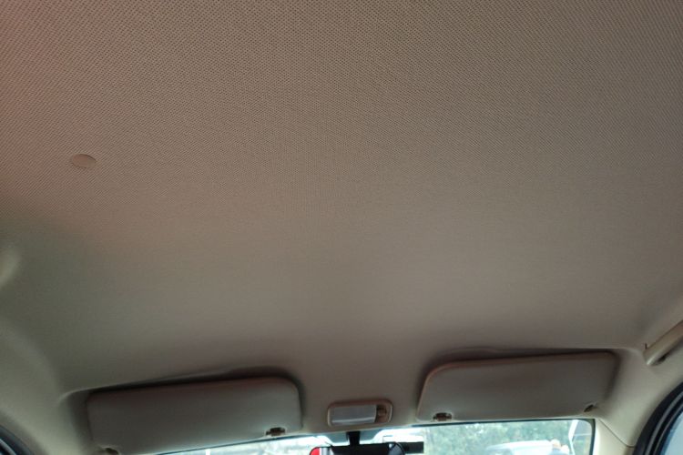 五菱汽车 五菱宏光V 2022款 1.5L劲取版电动助力LAR中控内饰22