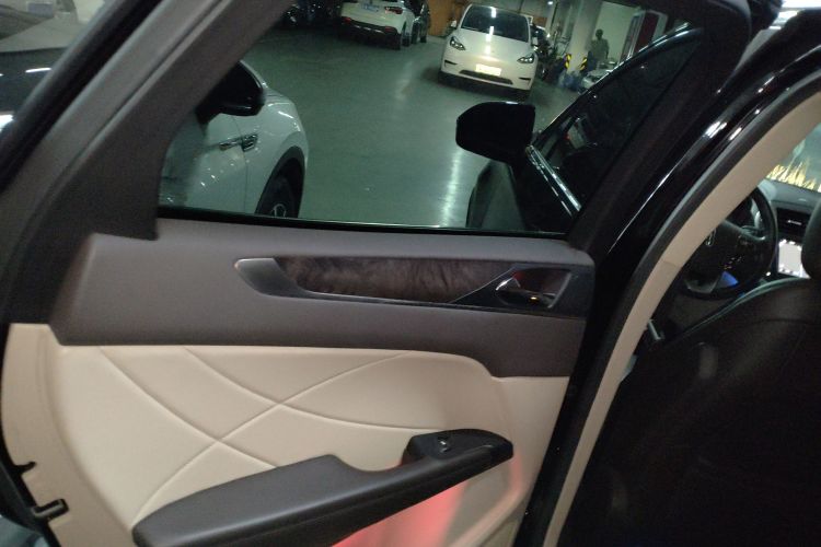 林肯MKC 2017款 2.0T 两驱尊雅版中控内饰7008