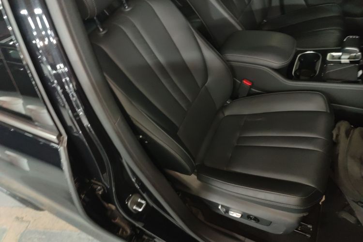 理想汽车 理想ONE 2020款 增程6座版局部细节41