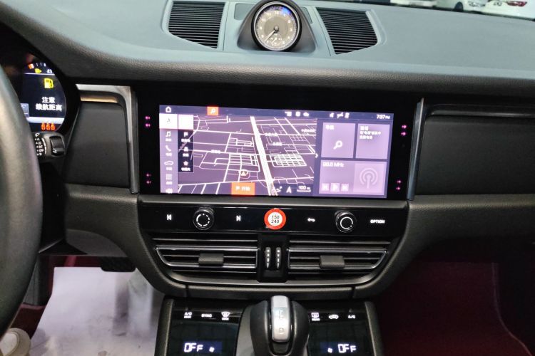 保时捷 2024款 Macan 2.0T中控内饰16