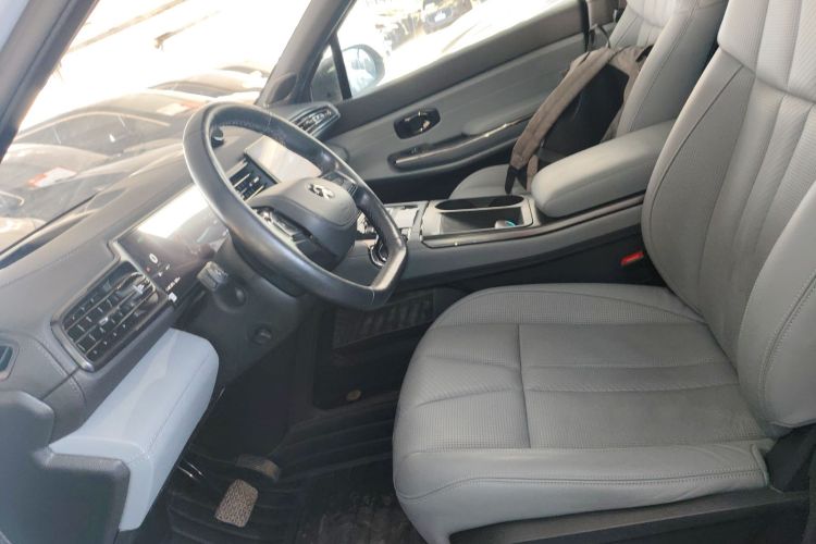 蔚来ES8 2022款 75kWh 七座版局部细节19