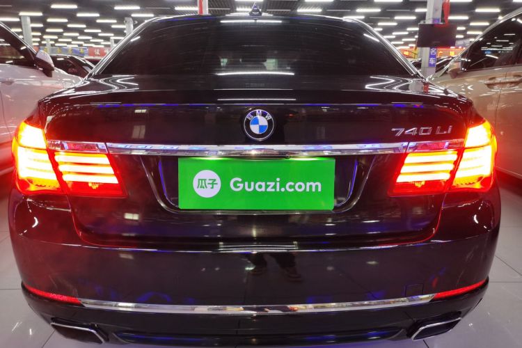 宝马7系 2014款 730Li 臻享型车身外观6