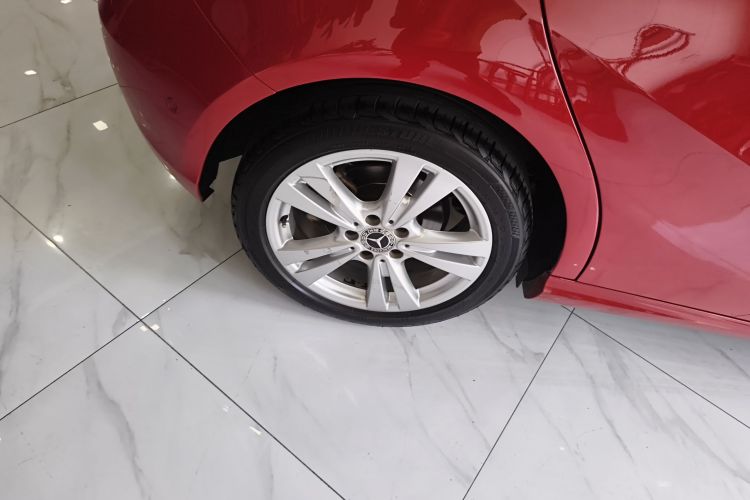 奔驰A级(进口) 2017款 改款 A 200 动感型车身外观6008