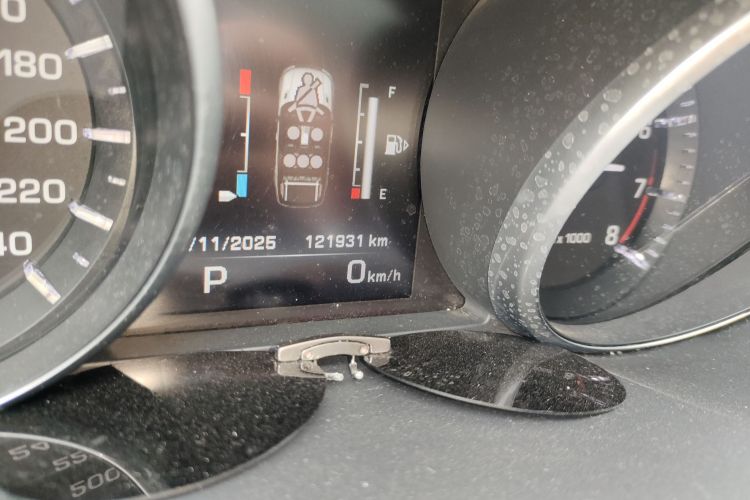 路虎 揽胜运动版 2014款 3.0 SC V6 HSE中控内饰15