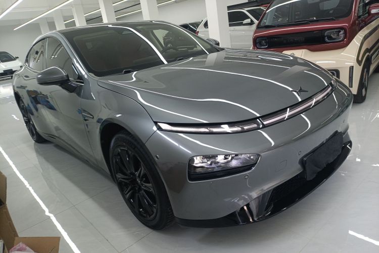 小鹏P7 2020款 670N车身外观3