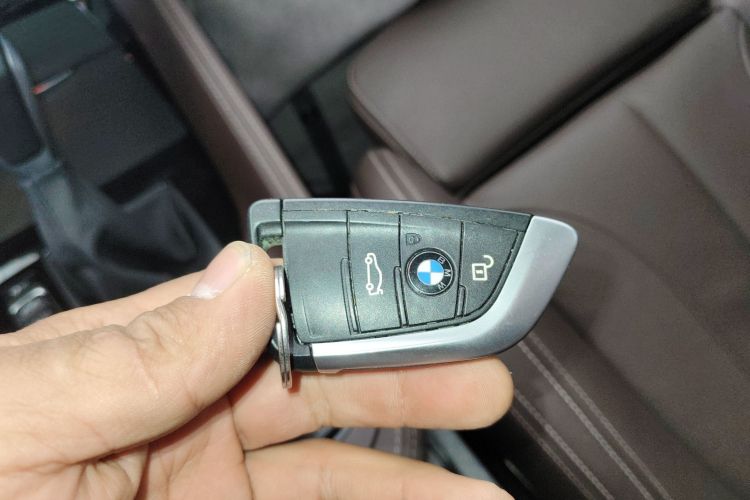 宝马X1 2016款 xDrive20Li 豪华型中控内饰11