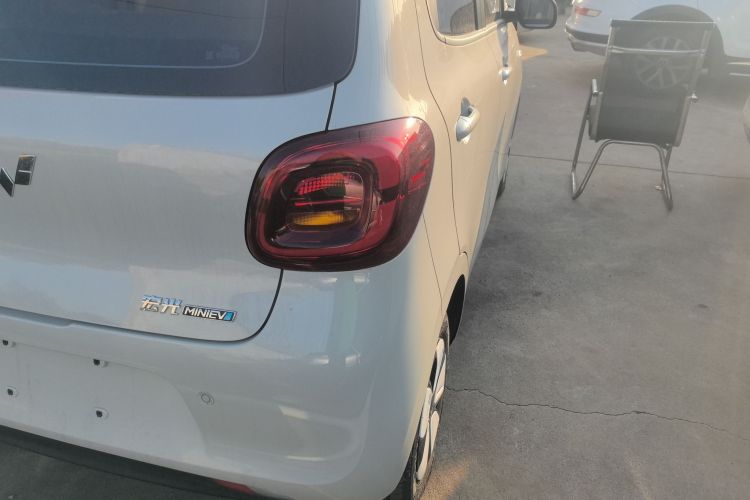 五菱汽车 宏光MINIEV 2025款 四门版 进阶款车身外观9