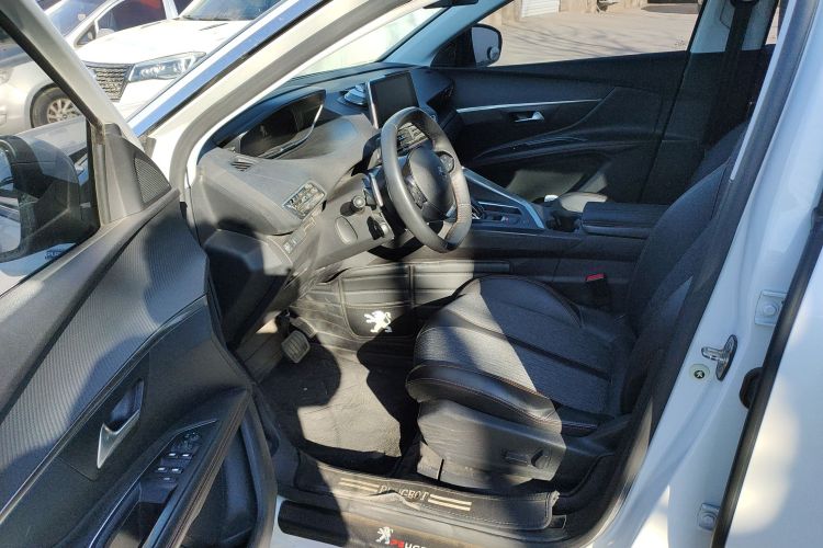 标致4008 2017款 350THP 精英版中控内饰20