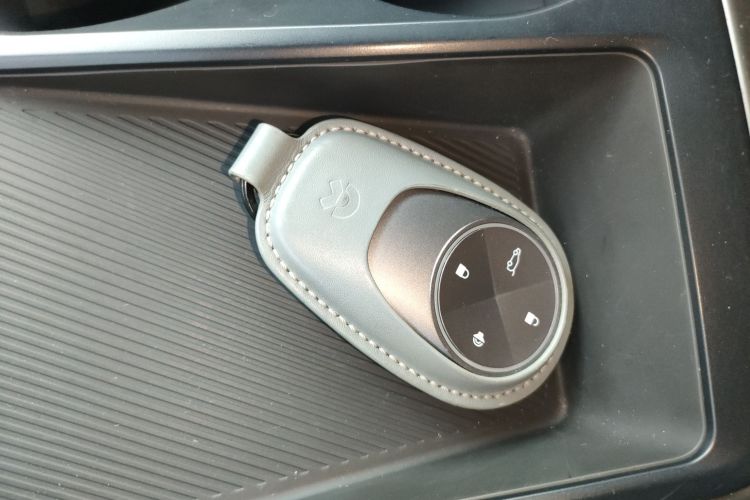 蔚来ES6 2020款 600KM 运动版中控内饰11