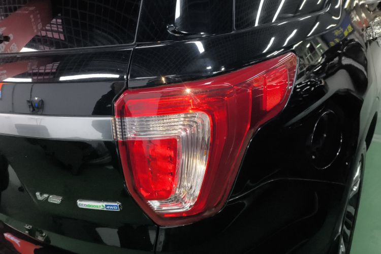 福特 探险者(进口) 2017款 3.5T 铂金版车身外观9