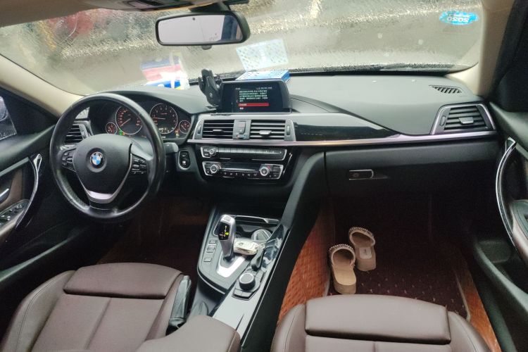 宝马3系 2018款 320Li 时尚型中控内饰12