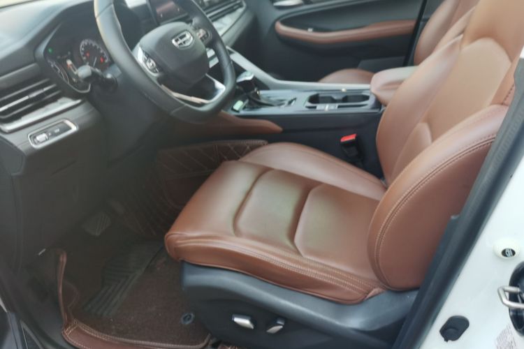 吉利汽车 远景X6 2021款 PRO 1.4T 自动尊贵型局部细节19