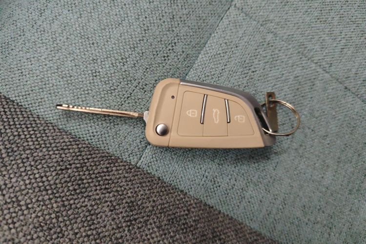 凌宝汽车 凌宝BOX 2022款 卓文君Pro版中控内饰7001