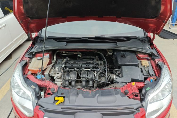 福特 福克斯 2012款 两厢 1.6L 手动风尚型局部细节24