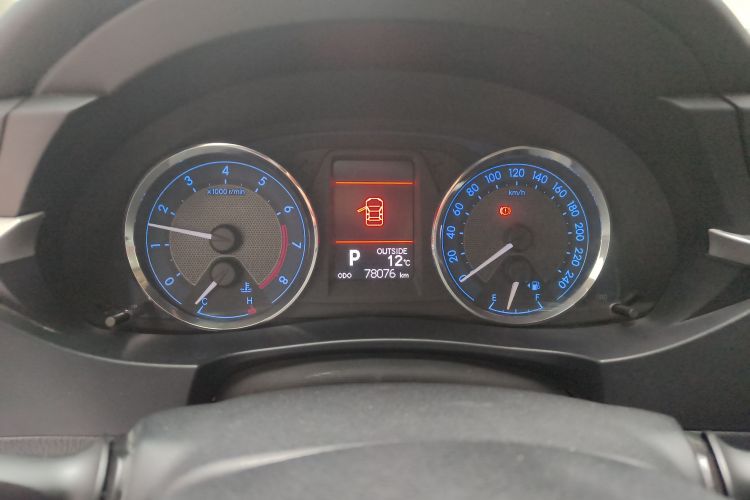 丰田 卡罗拉 2014款 1.6L CVT GL-i真皮版中控内饰14