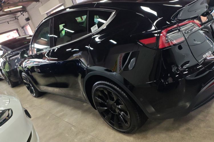 特斯拉 Model Y 2021款 长续航全轮驱动版车身外观6003