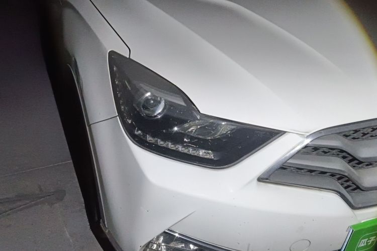 海马S5青春版 2017款 1.6L 手动尊贵型车身外观8