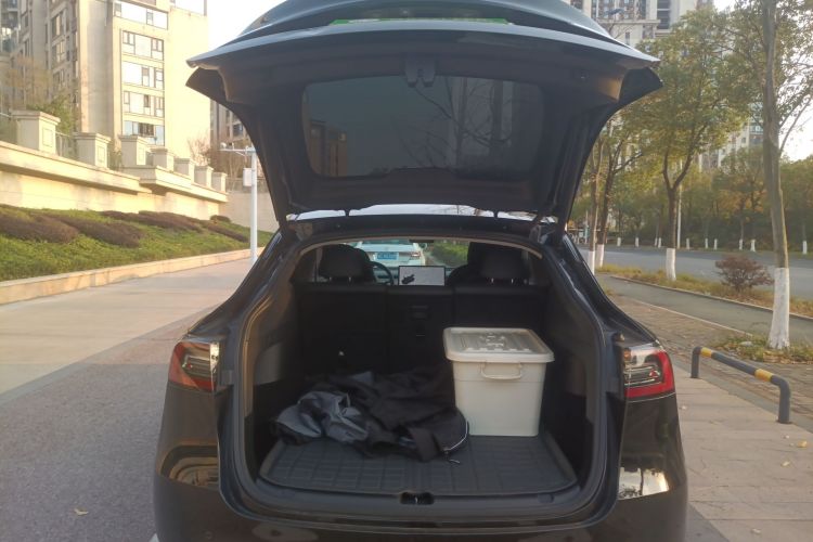 特斯拉 Model Y 2021款 标准续航后驱版机舱底盘23