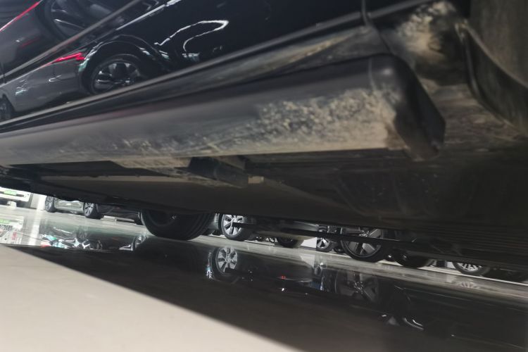 理想汽车 理想L9 2024款 Ultra局部细节9002