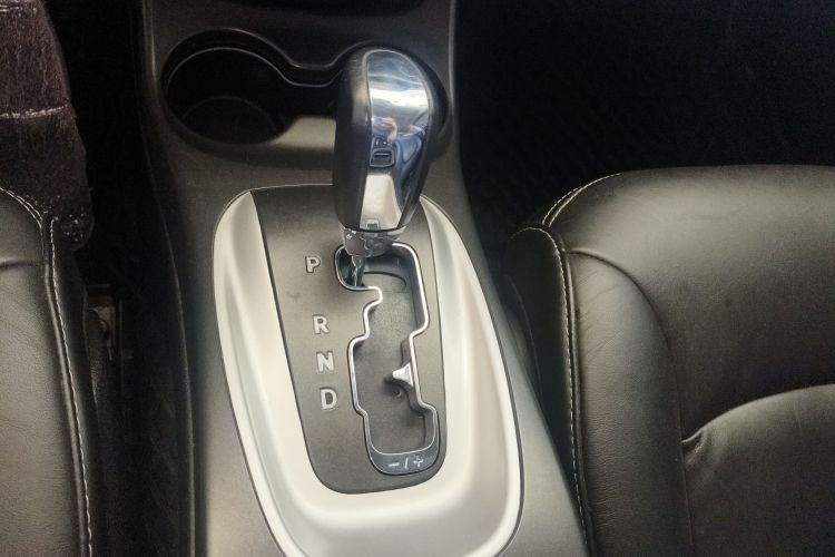 道奇 酷威 2014款 2.4L 两驱旅行版局部细节18