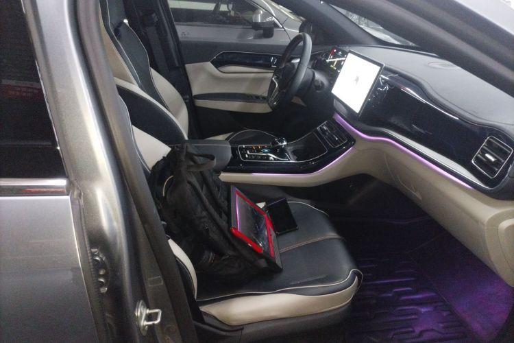 比亚迪 秦PLUS 2021款 DM-i 120KM 旗舰型局部细节41