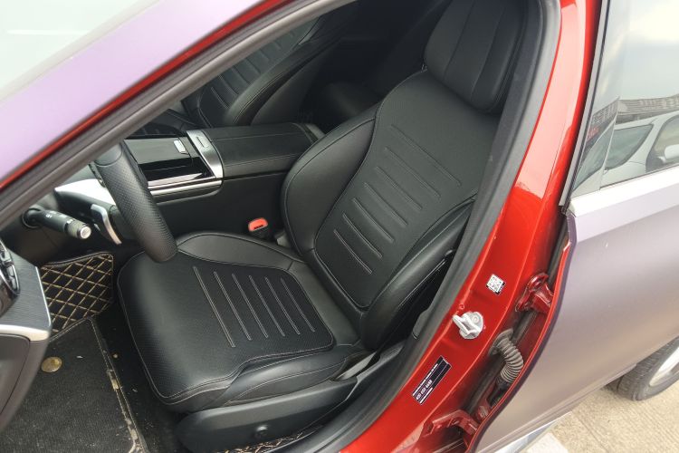 奔驰C级 2022款 改款 C 200 L 运动版局部细节19