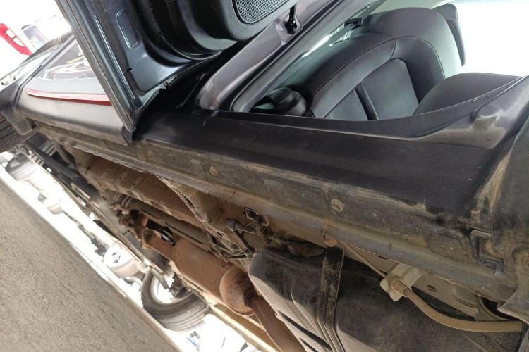 长安欧尚X7 PLUS 2022款 1.5T 蓝鲸版自动尊享型机舱底盘30