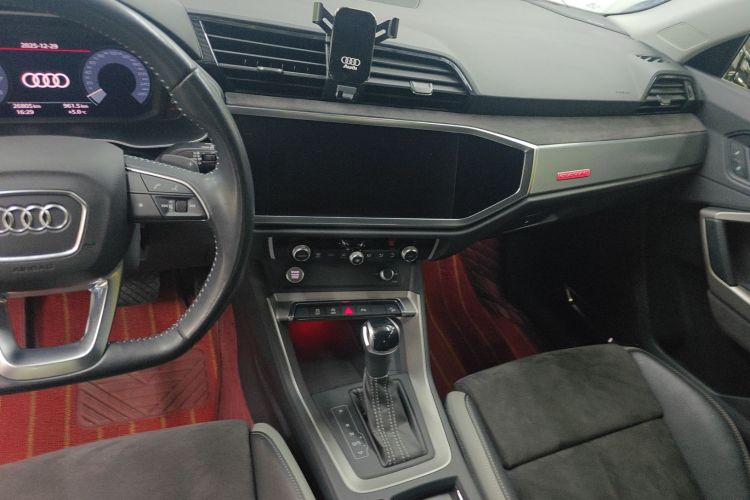 奥迪Q3 2020款 45 TFSI quattro 时尚动感型中控内饰16