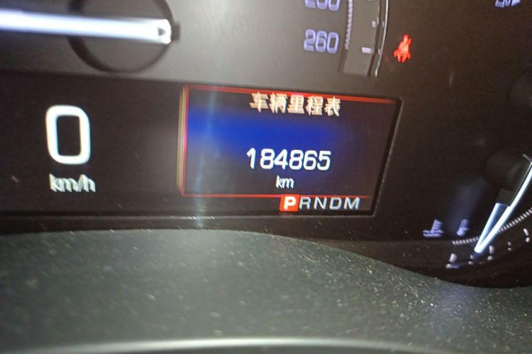 凯迪拉克ATS-L 2017款 28T 时尚型中控内饰15