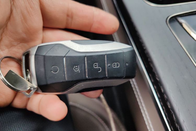 比亚迪 汉 2020款 EV 四驱高性能版旗舰型中控内饰11