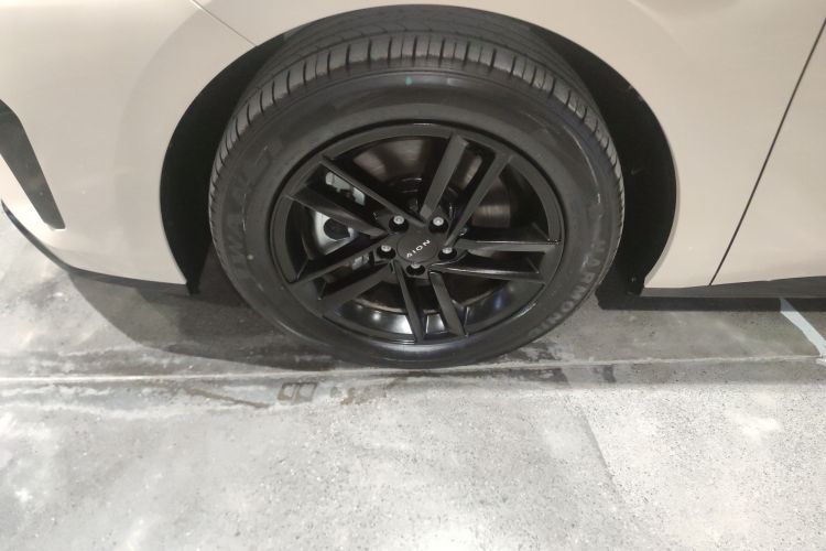 埃安 AION RT 2025款 650智豪版车身外观6007