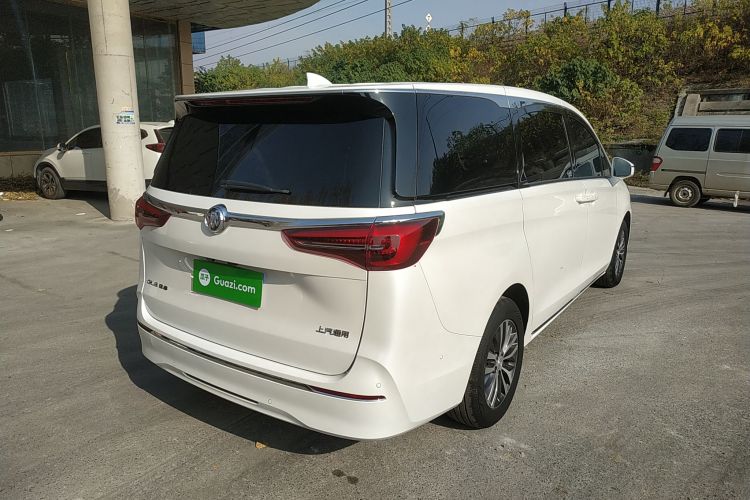 别克GL8 2023款 ES陆尊 尊享型车身外观7