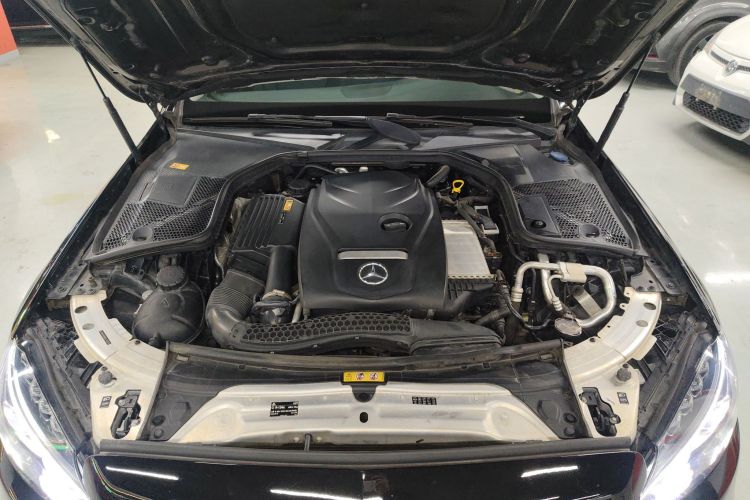 奔驰C级 2016款 C 200 L 4MATIC 运动版局部细节24