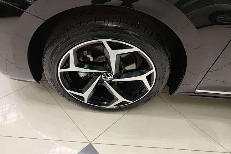 大众 帕萨特 2024款 380TSI 星空精英版车身外观6007