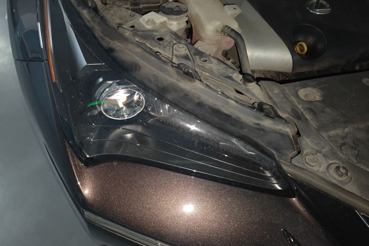 雷克萨斯NX 2015款 200 前驱 锋行版车身外观8