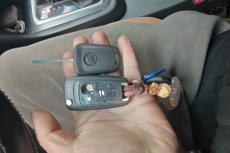 别克 英朗 2019款 18T 自动互联旗舰型 国V中控内饰11