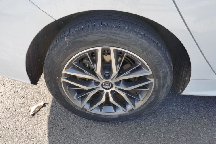 比亚迪 秦PLUS 2021款 DM-i 55KM 旗舰型车身外观6008