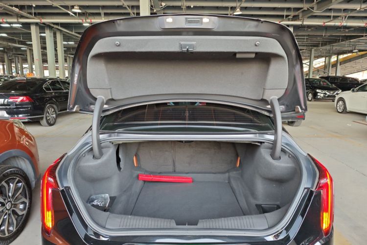 凯迪拉克CT4 2021款 28T 豪华型局部细节23