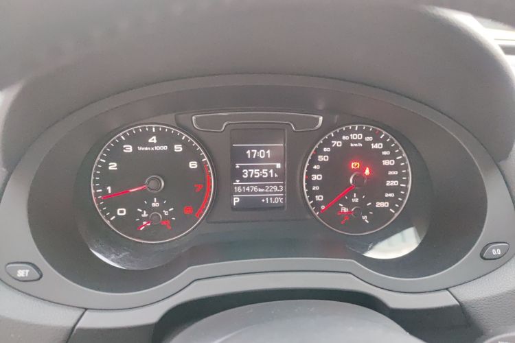 奥迪Q3 2016款 35 TFSI quattro 全时四驱风尚型局部细节14